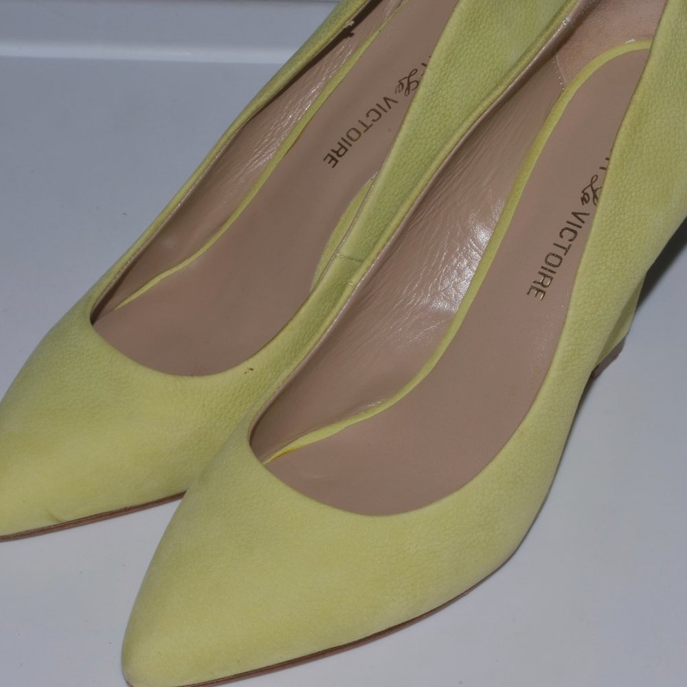Pour La Victoire shoes